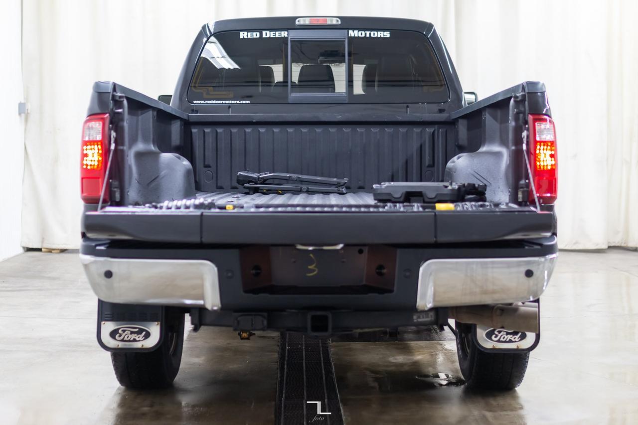2015 Ford F-350 4x4 Crew Cab Lariat Longbox Leather Roof Nav BCam Red Deer AB