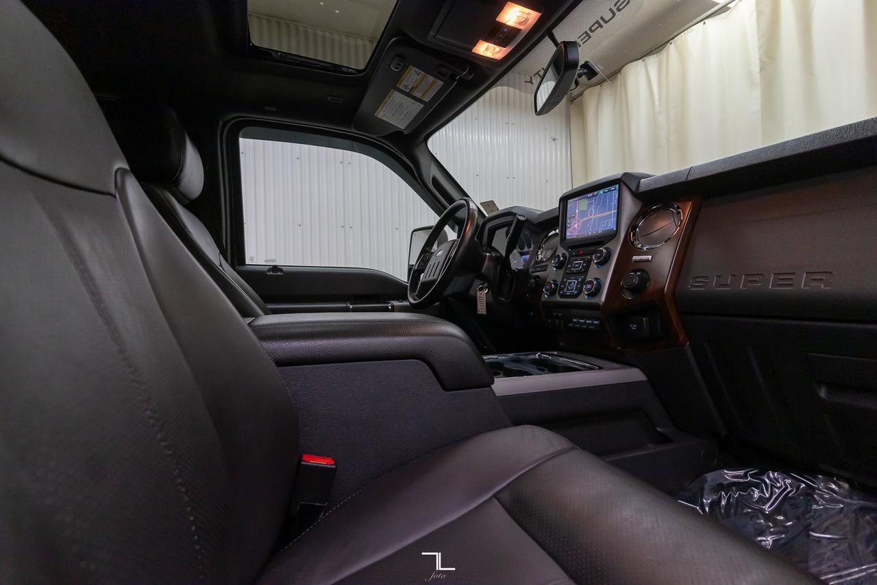 2015 Ford F-350 4x4 Crew Cab Lariat Longbox Leather Roof Nav BCam Red Deer AB