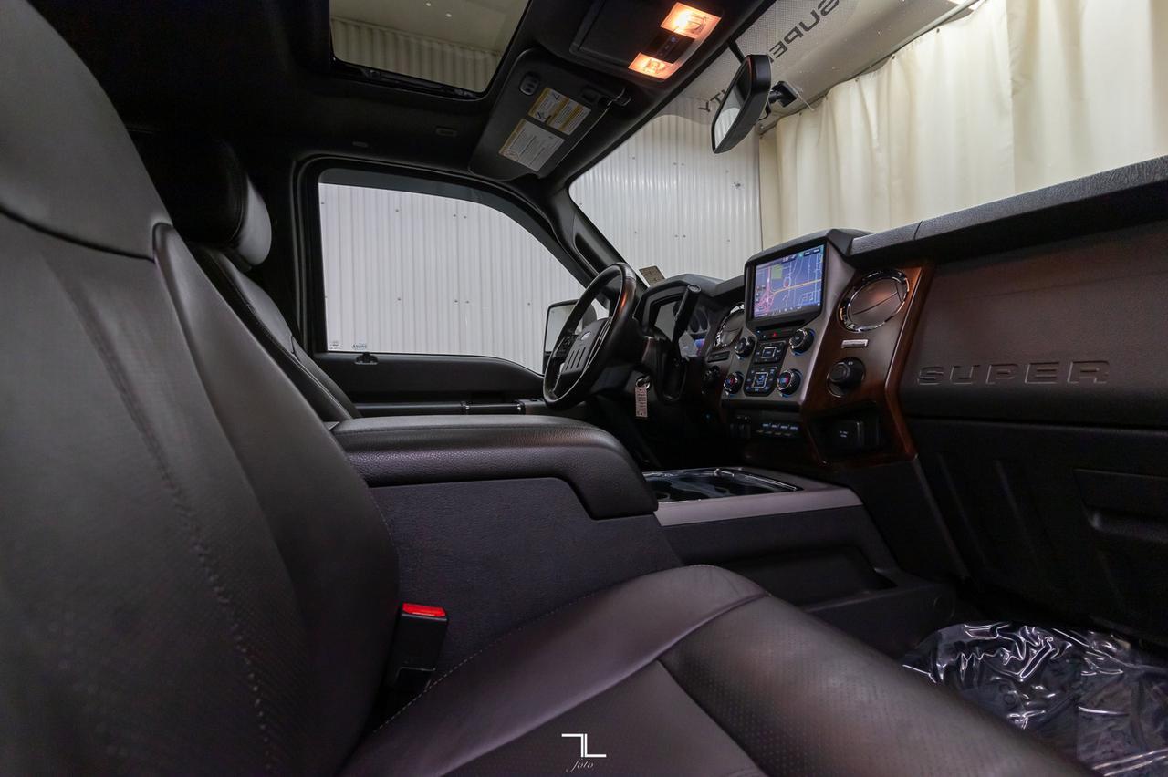 2015 Ford F-350 4x4 Crew Cab Lariat Longbox Leather Roof Nav BCam Red Deer AB