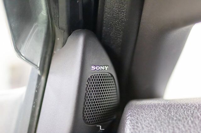 2015 Ford F-350 4x4 Crew Cab Lariat Longbox Leather Roof Nav BCam Red Deer AB