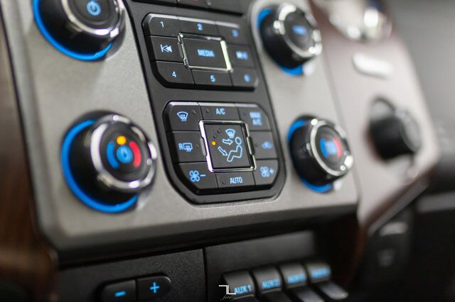 2015 Ford F-350 4x4 Crew Cab Lariat Longbox Leather Roof Nav BCam Red Deer AB