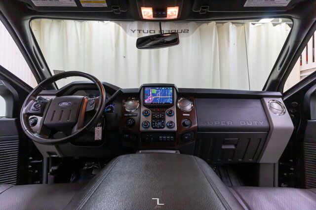 2015 Ford F-350 4x4 Crew Cab Lariat Longbox Leather Roof Nav BCam Red Deer AB