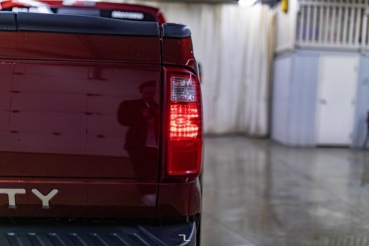 2015 Ford F-350 4x4 Crew Cab Lariat Ultimate Diesel Leather Roof Nav Red Deer AB