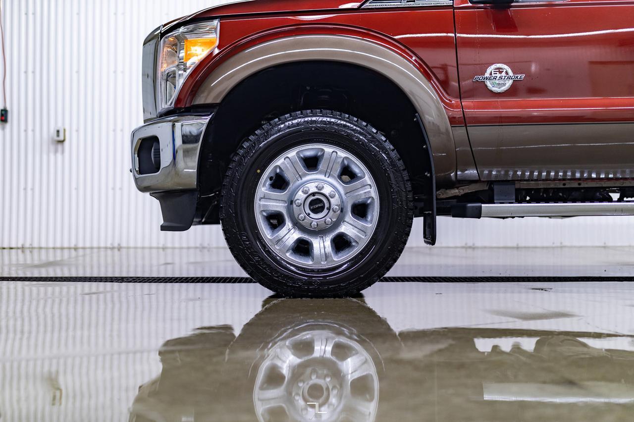 2015 Ford F-350 4x4 Crew Cab Lariat Ultimate Diesel Leather Roof Nav Red Deer AB