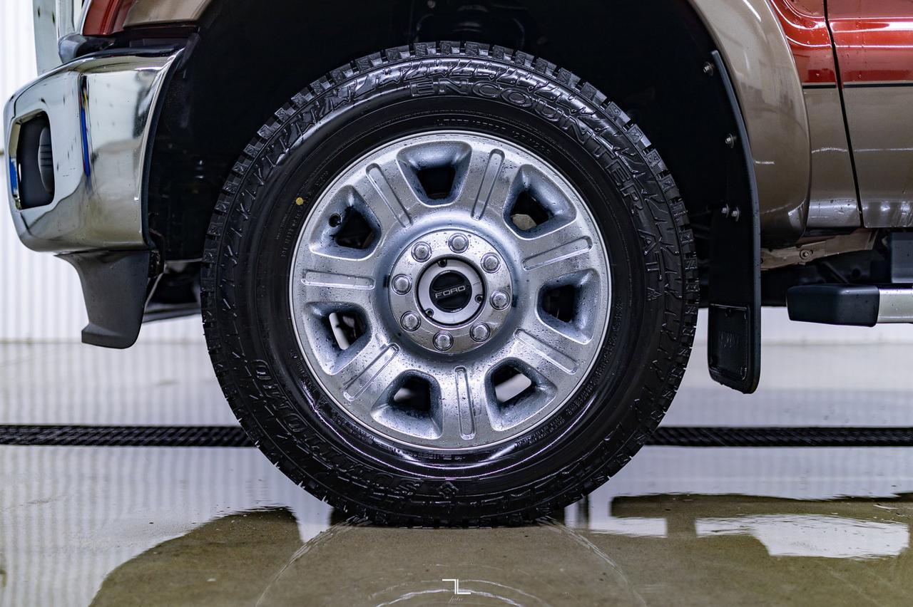 2015 Ford F-350 4x4 Crew Cab Lariat Ultimate Diesel Leather Roof Nav Red Deer AB