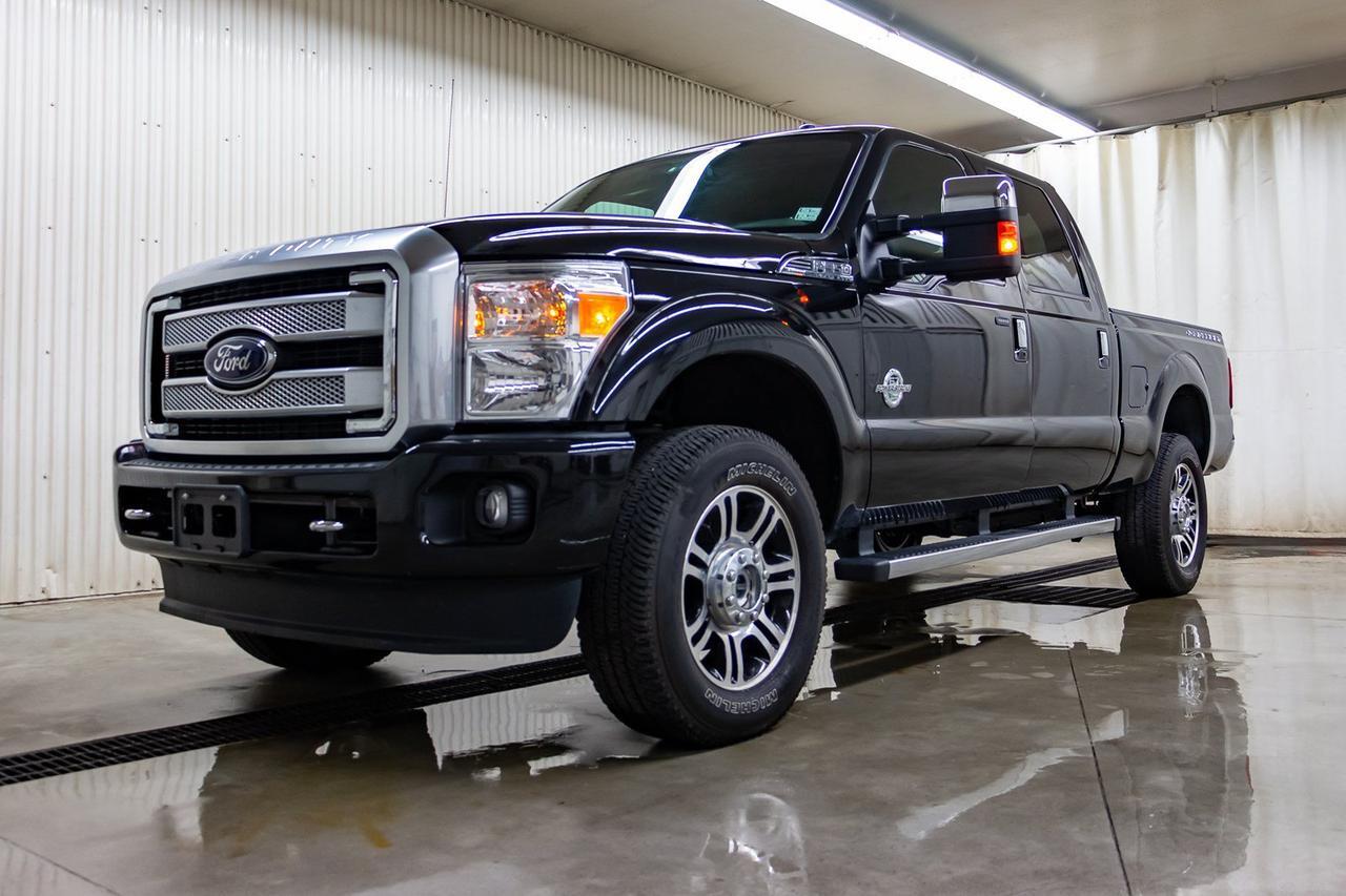 2015 Ford F-350 4x4 Crew Cab Platinum Diesel Leather Roof Nav Red Deer AB