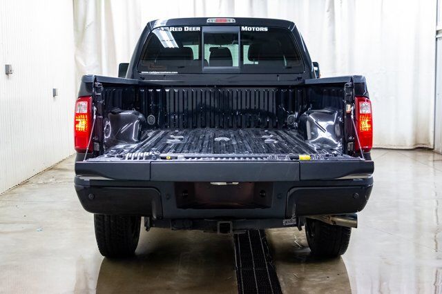 2015 Ford F-350 4x4 Crew Cab Platinum Diesel Leather Roof Nav Red Deer AB