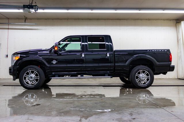 2015 Ford F-350 4x4 Crew Cab Platinum Diesel Leather Roof Nav Red Deer AB