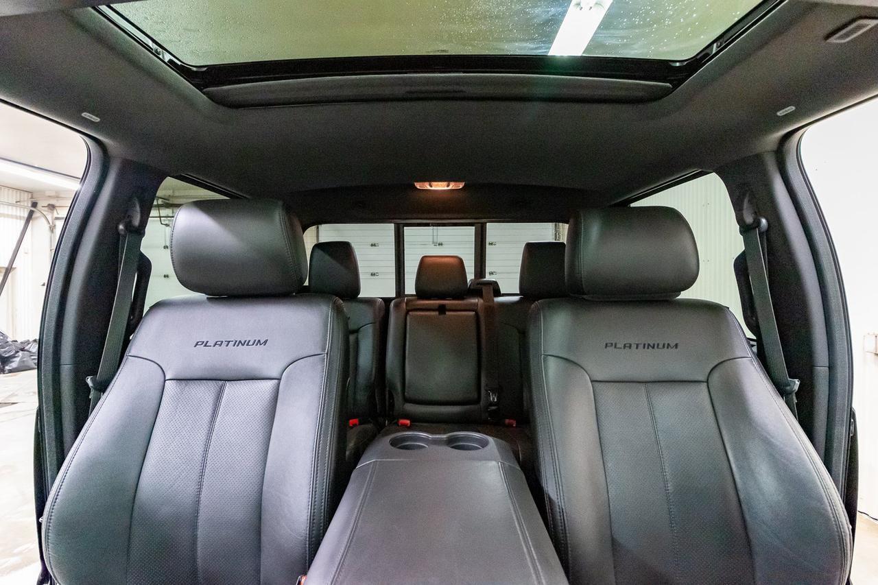2015 Ford F-350 4x4 Crew Cab Platinum Diesel Leather Roof Nav Red Deer AB