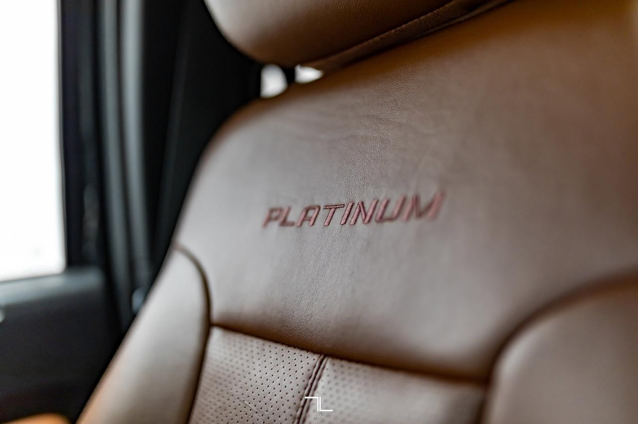 2015 Ford F-350 4x4 Crew Cab Platinum Dually Diesel Leather Roof Nav Red Deer AB