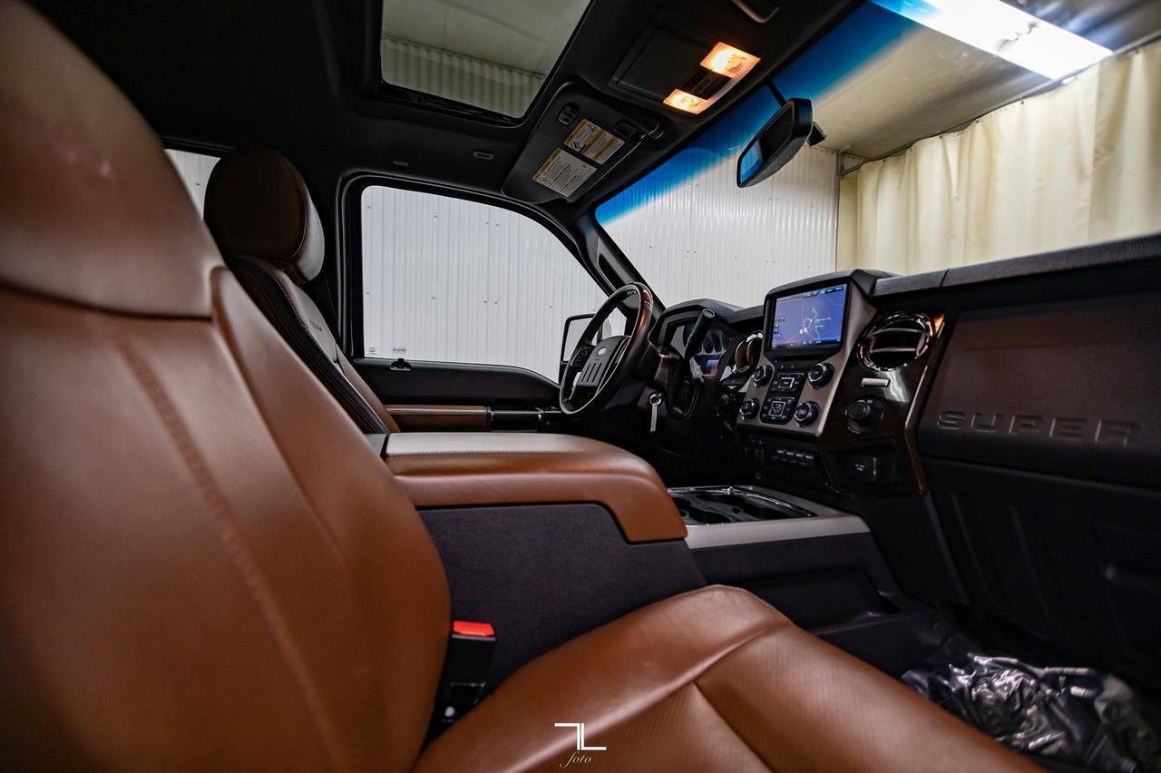 2015 Ford F-350 4x4 Crew Cab Platinum Dually Diesel Leather Roof Nav Red Deer AB