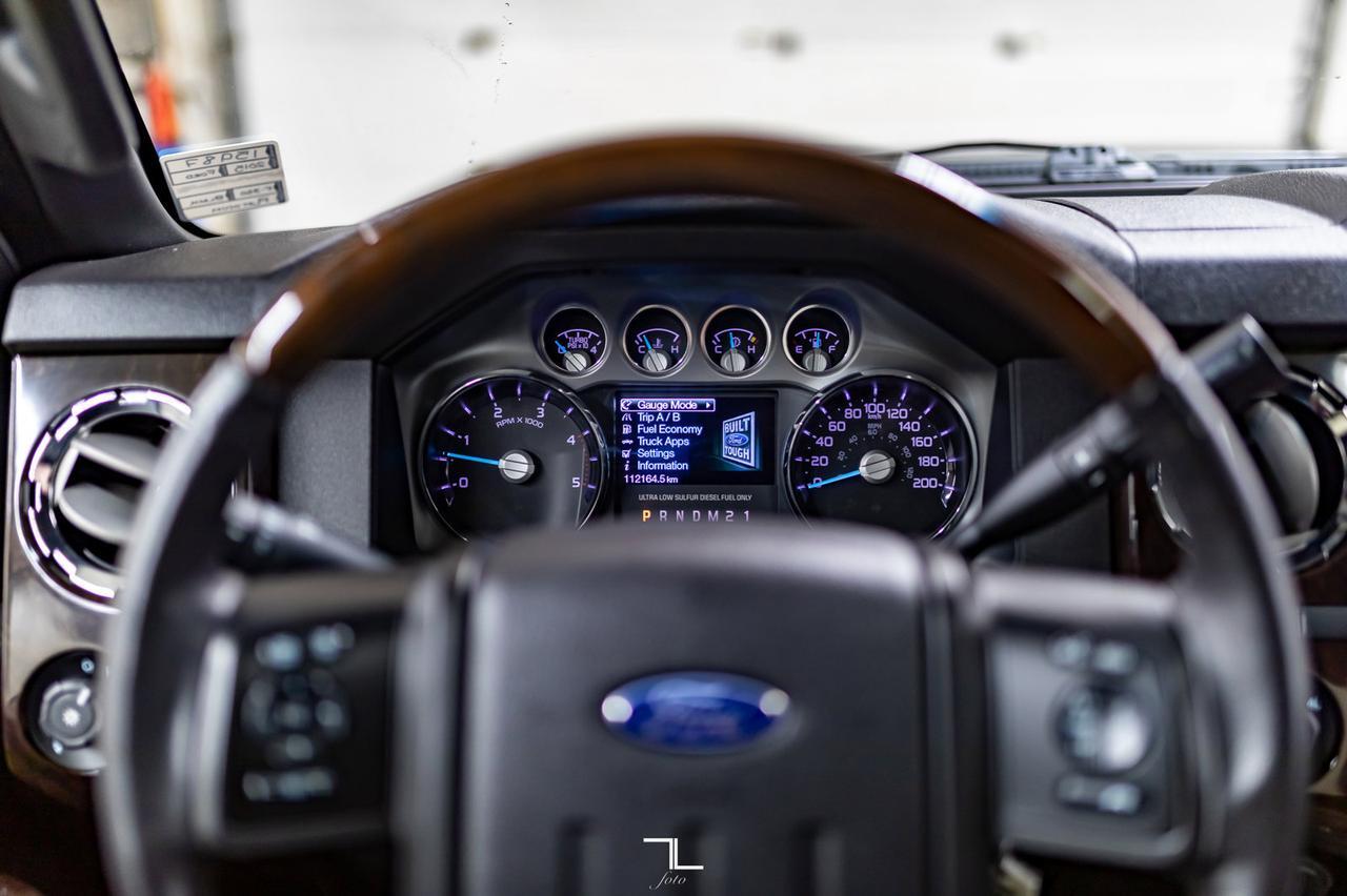 2015 Ford F-350 4x4 Crew Cab Platinum Dually Diesel Leather Roof Nav Red Deer AB