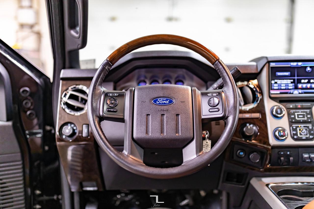 2015 Ford F-350 4x4 Crew Cab Platinum Dually Diesel Leather Roof Nav Red Deer AB