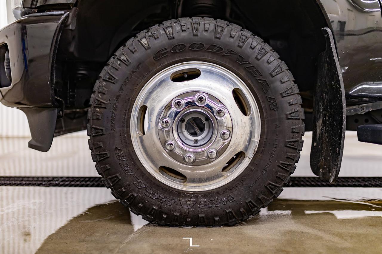 2015 Ford F-350 4x4 Crew Cab Platinum Dually Diesel Leather Roof Nav Red Deer AB