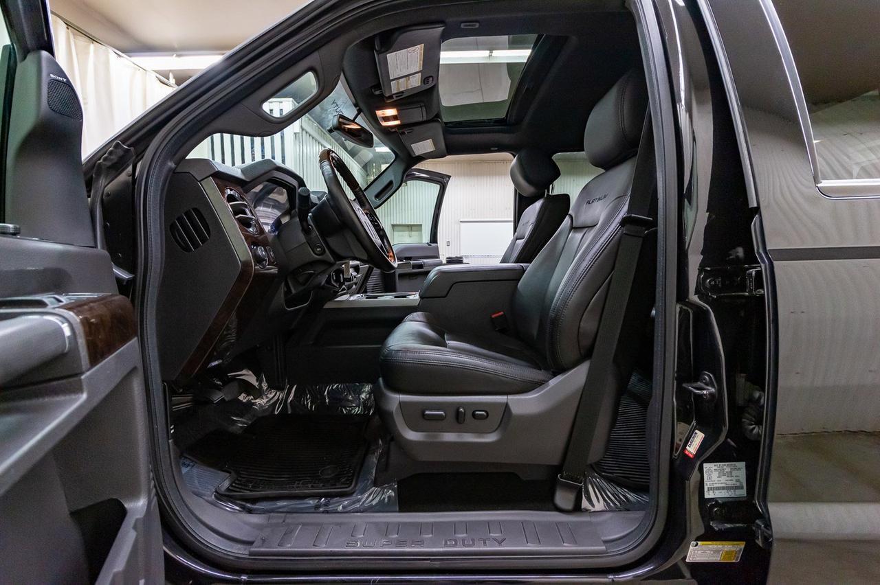 2015 Ford F-350 4x4 Crew Cab Platinum Red Deer AB