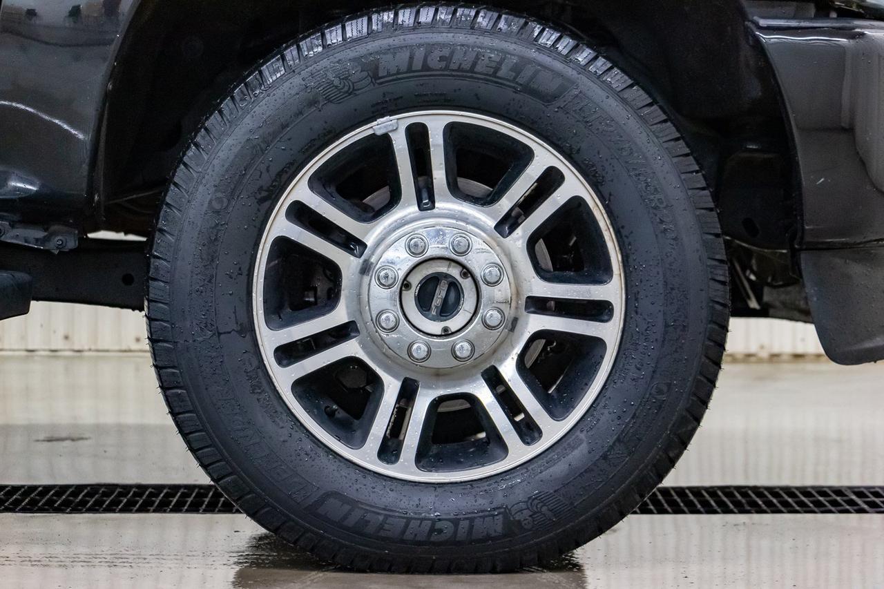 2015 Ford F-350 4x4 Crew Cab Platinum Red Deer AB