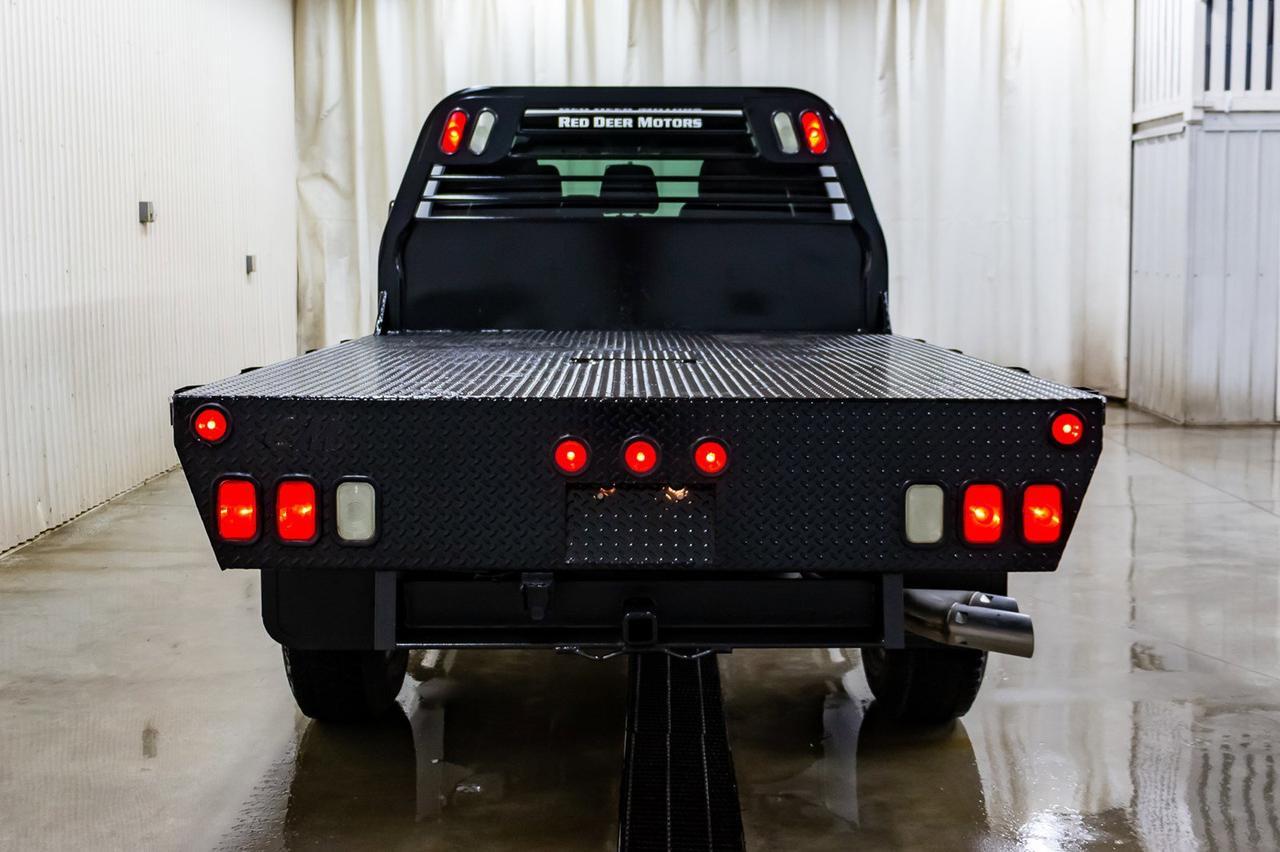 2015 Ford F-350 4x4 Crew Cab XLT Deck Diesel Red Deer AB