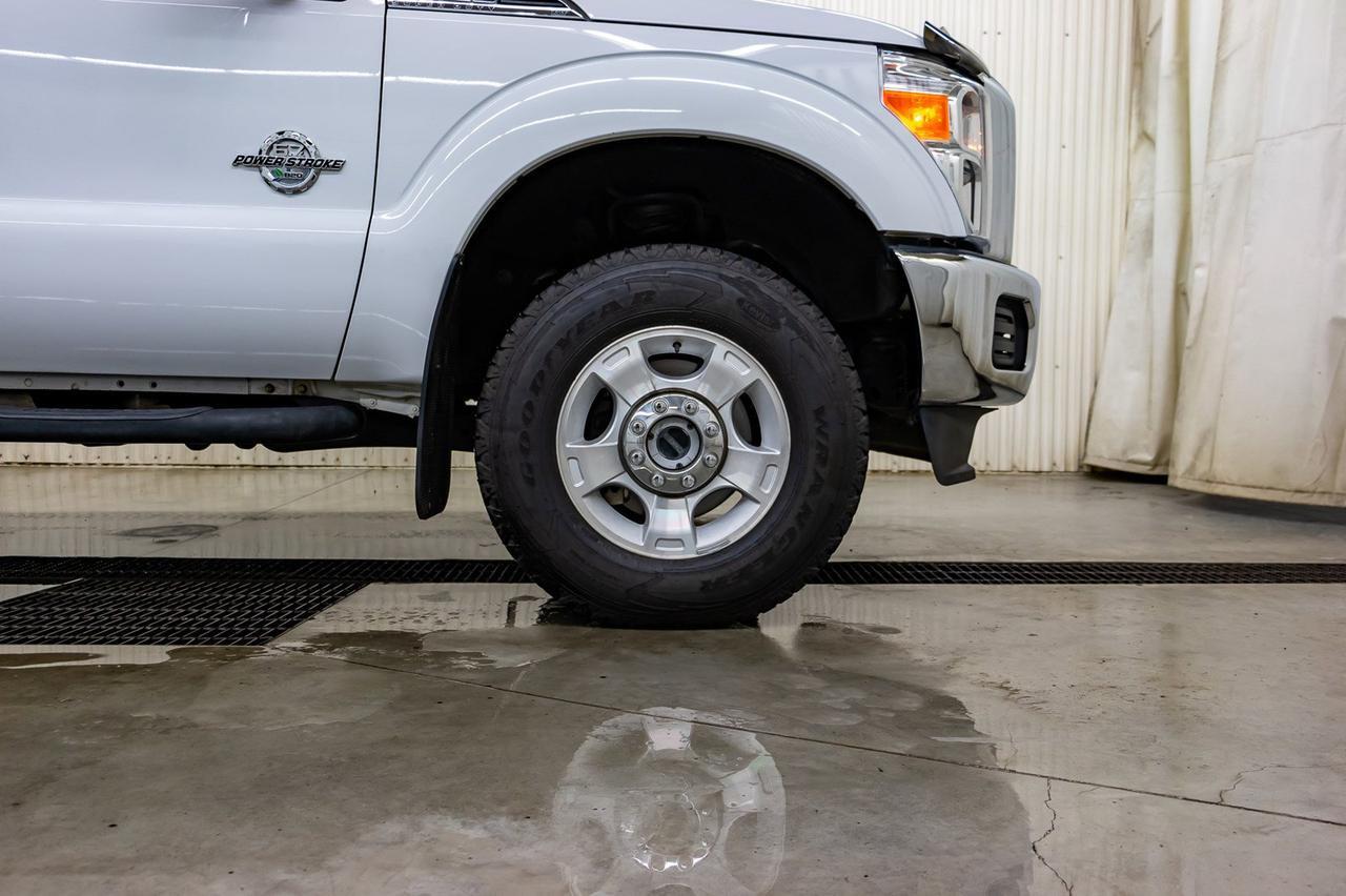 2015 Ford F-350 4x4 Crew Cab XLT Deck Diesel Red Deer AB