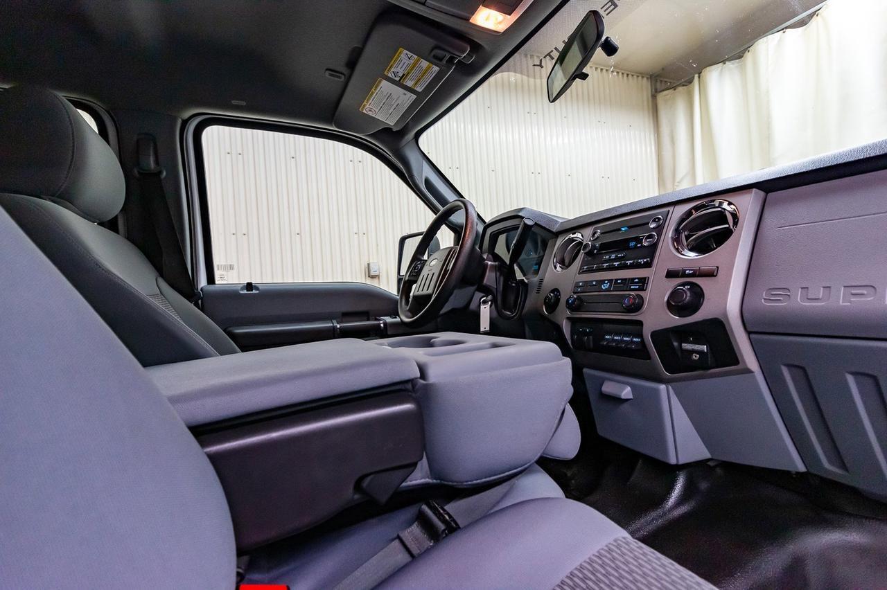 2015 Ford F-350 4x4 Crew Cab XLT Deck Diesel Red Deer AB