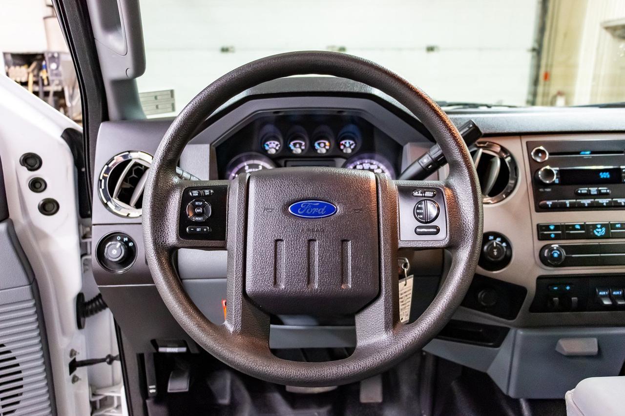2015 Ford F-350 4x4 Crew Cab XLT Deck Diesel Red Deer AB