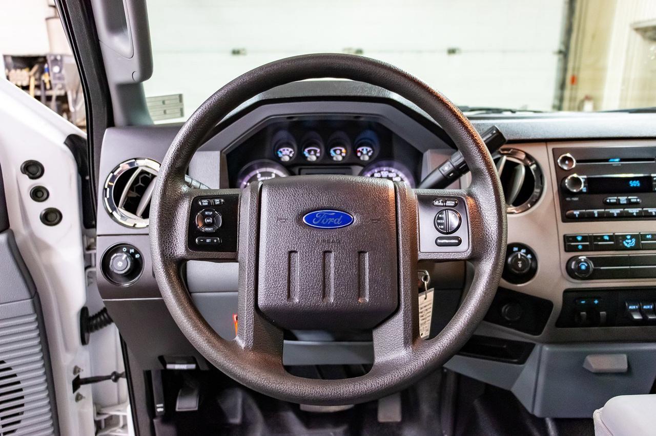 2015 Ford F-350 4x4 Crew Cab XLT Deck Diesel Red Deer AB