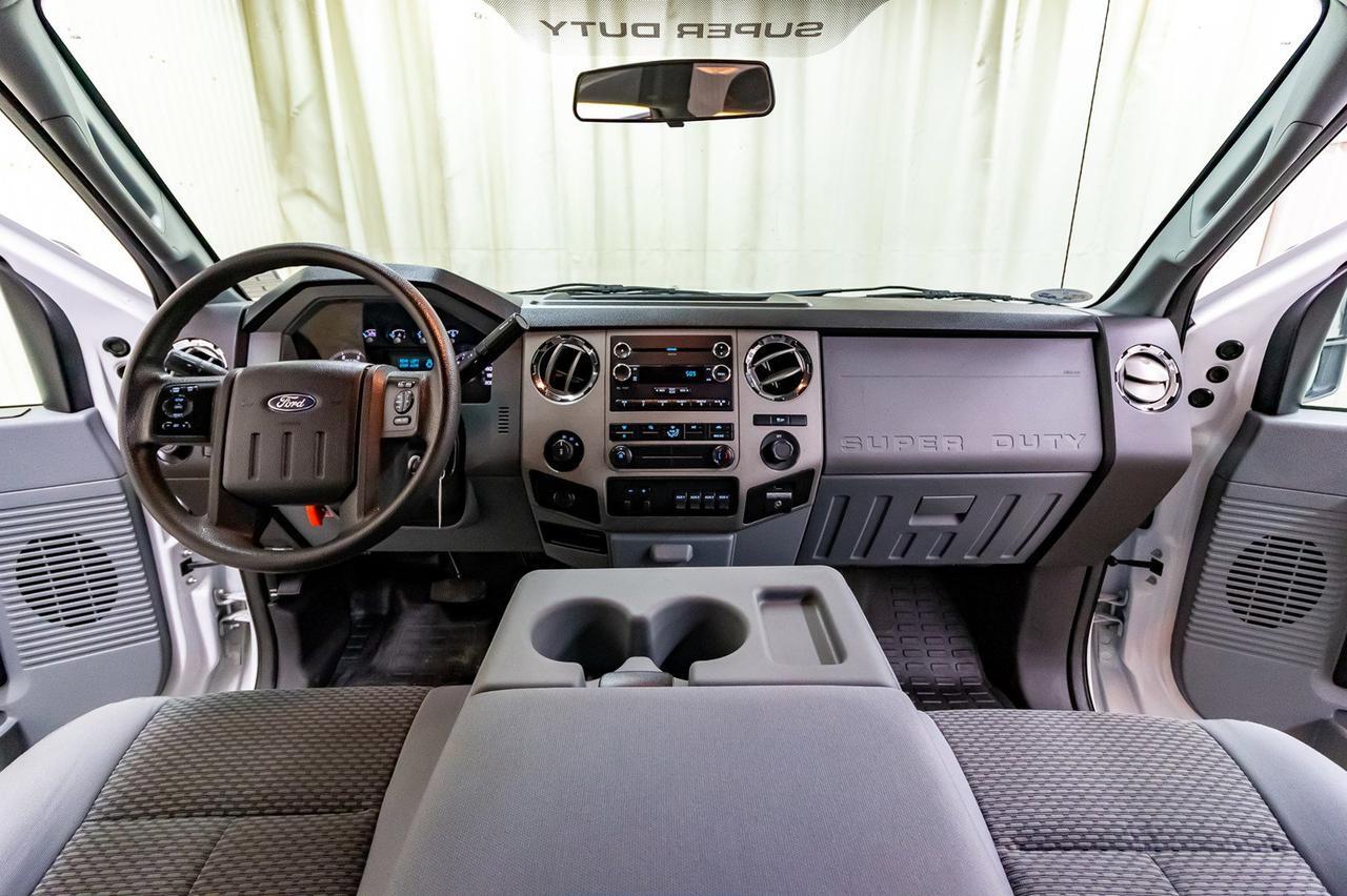 2015 Ford F-350 4x4 Crew Cab XLT Deck Diesel Red Deer AB