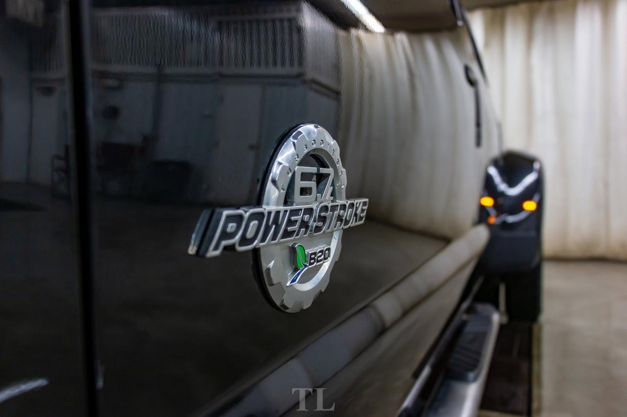 2015 Ford F-350 4x4 Crew Cab XLT FX4 Dually Diesel BCam Red Deer AB