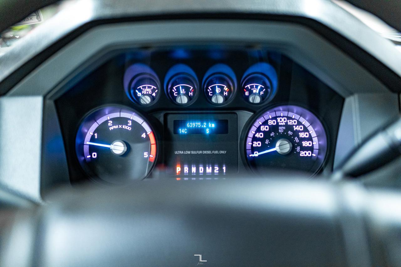 2015 Ford F-350 4x4 Crew Cab XLT Flat Deck Diesel Red Deer AB