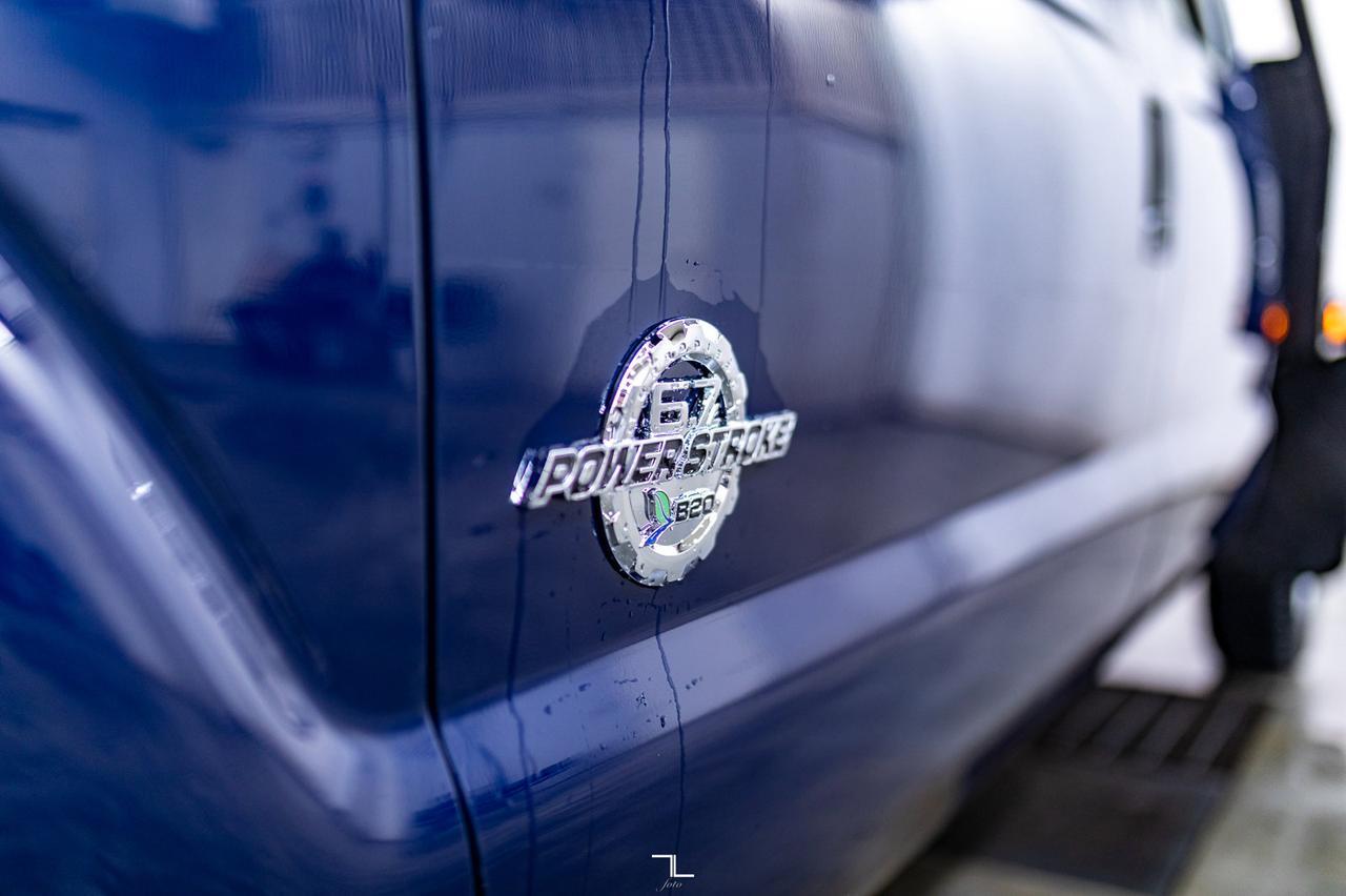 2015 Ford F-350 4x4 Crew Cab XLT Flat Deck Diesel Red Deer AB