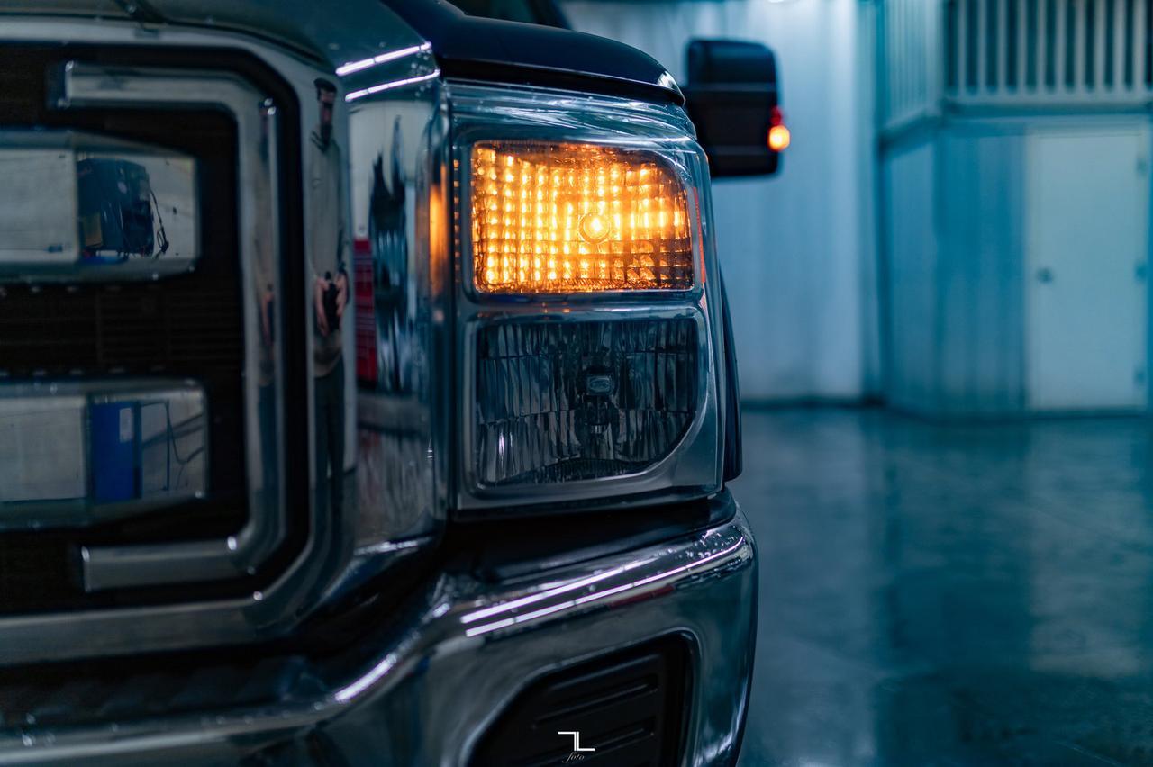 2015 Ford F-350 4x4 Crew Cab XLT Flat Deck Diesel Red Deer AB