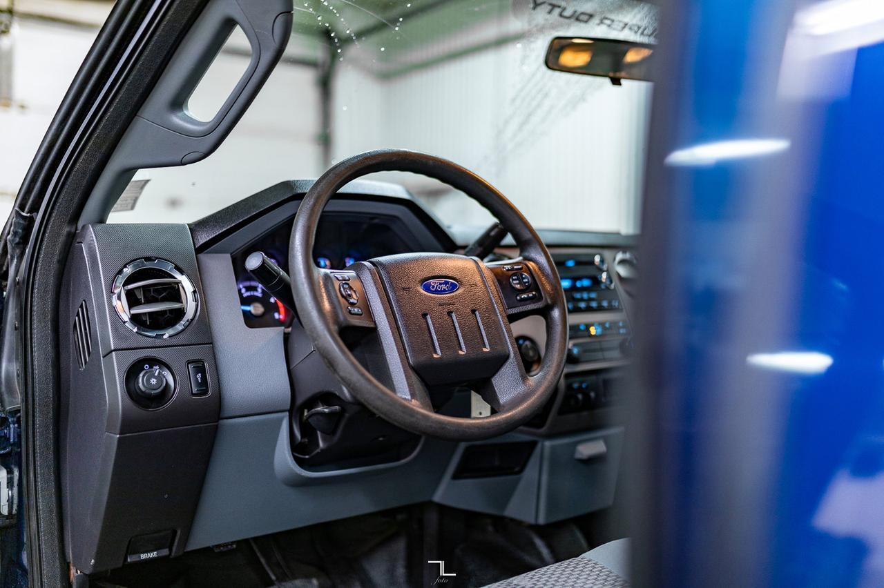 2015 Ford F-350 4x4 Crew Cab XLT Flat Deck Diesel Red Deer AB