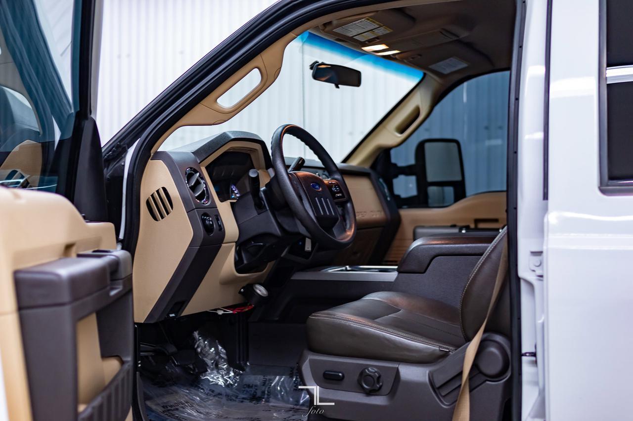 2015 Ford F-350 4x4 Crew Cab XLT Longbox Diesel Leather Red Deer AB