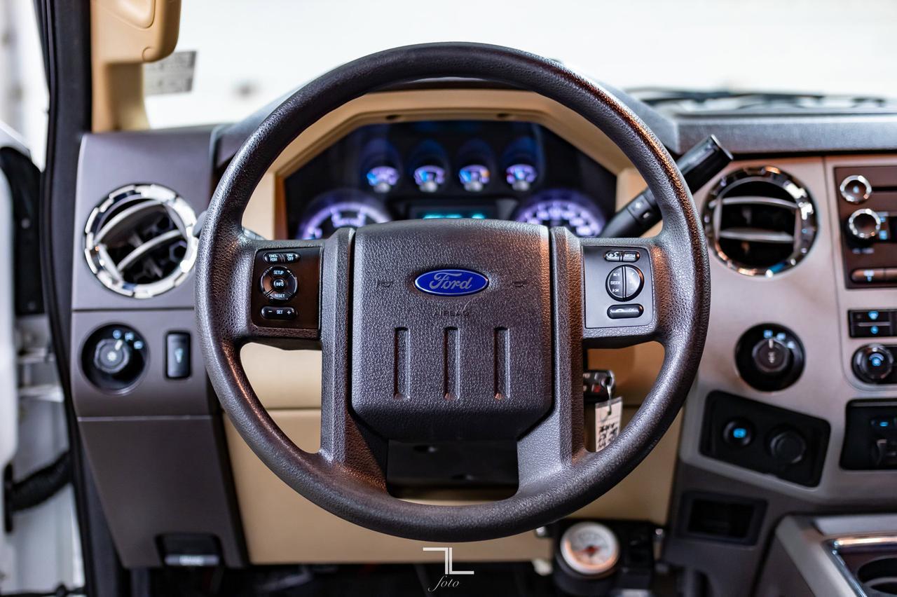 2015 Ford F-350 4x4 Crew Cab XLT Longbox Diesel Leather Red Deer AB