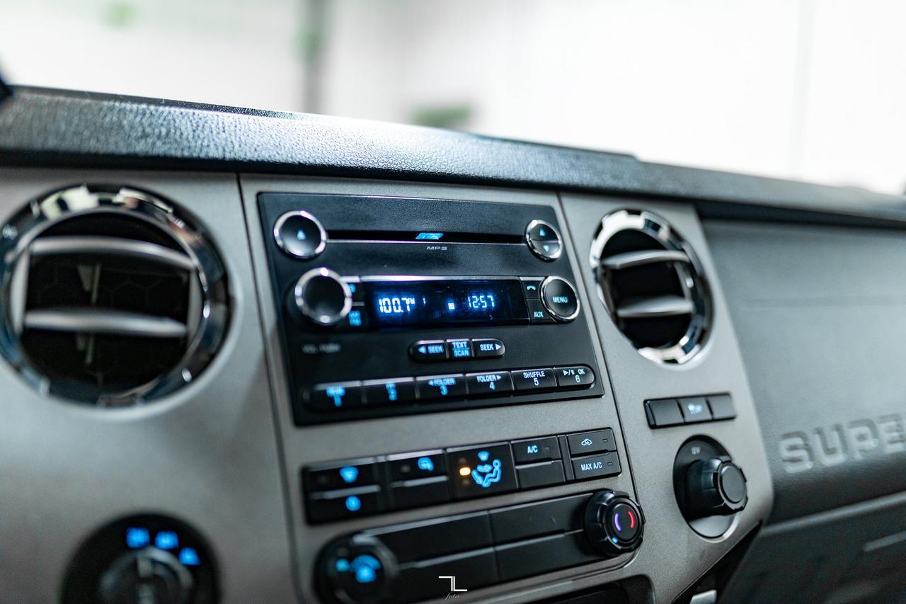 2015 Ford F-350 4x4 Crew Cab XLT Longbox Diesel Red Deer AB