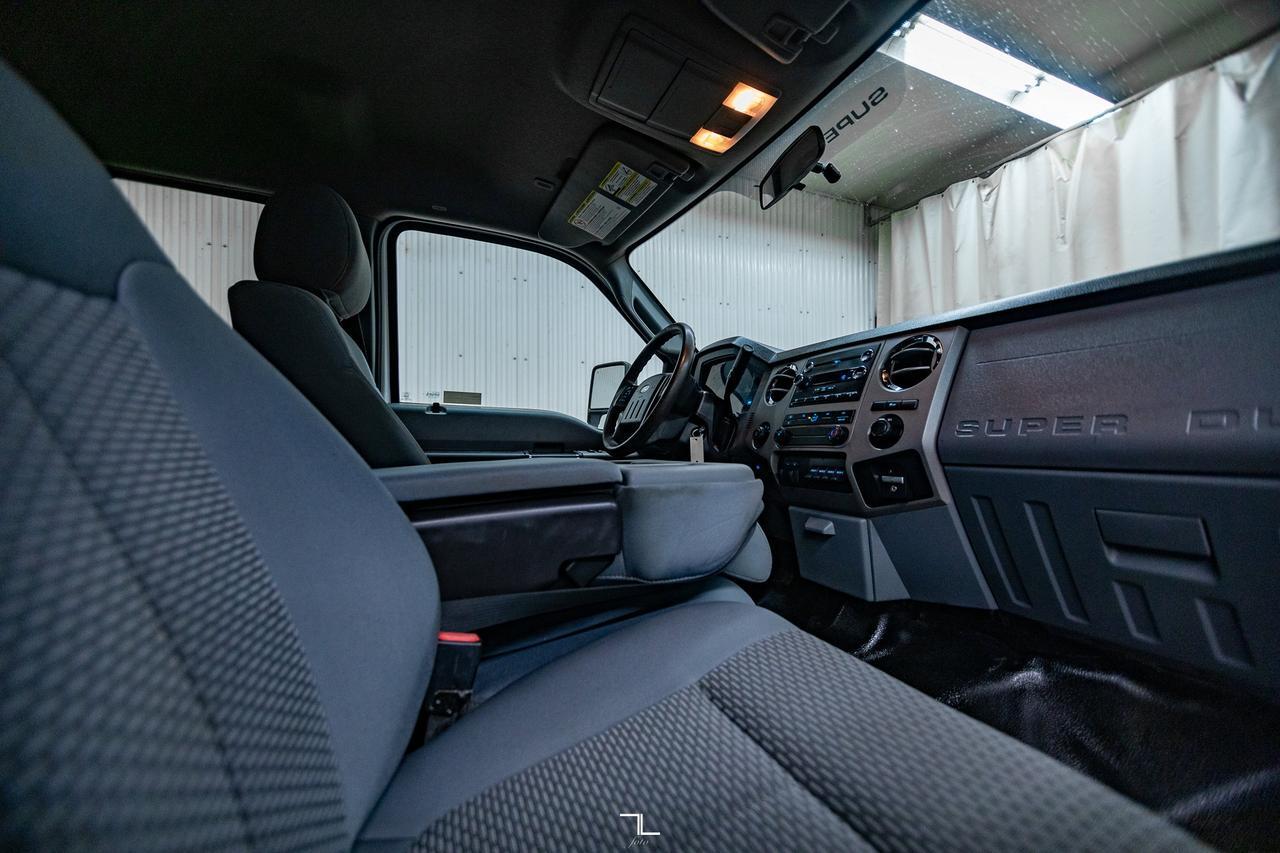 2015 Ford F-350 4x4 Crew Cab XLT Longbox Diesel Red Deer AB