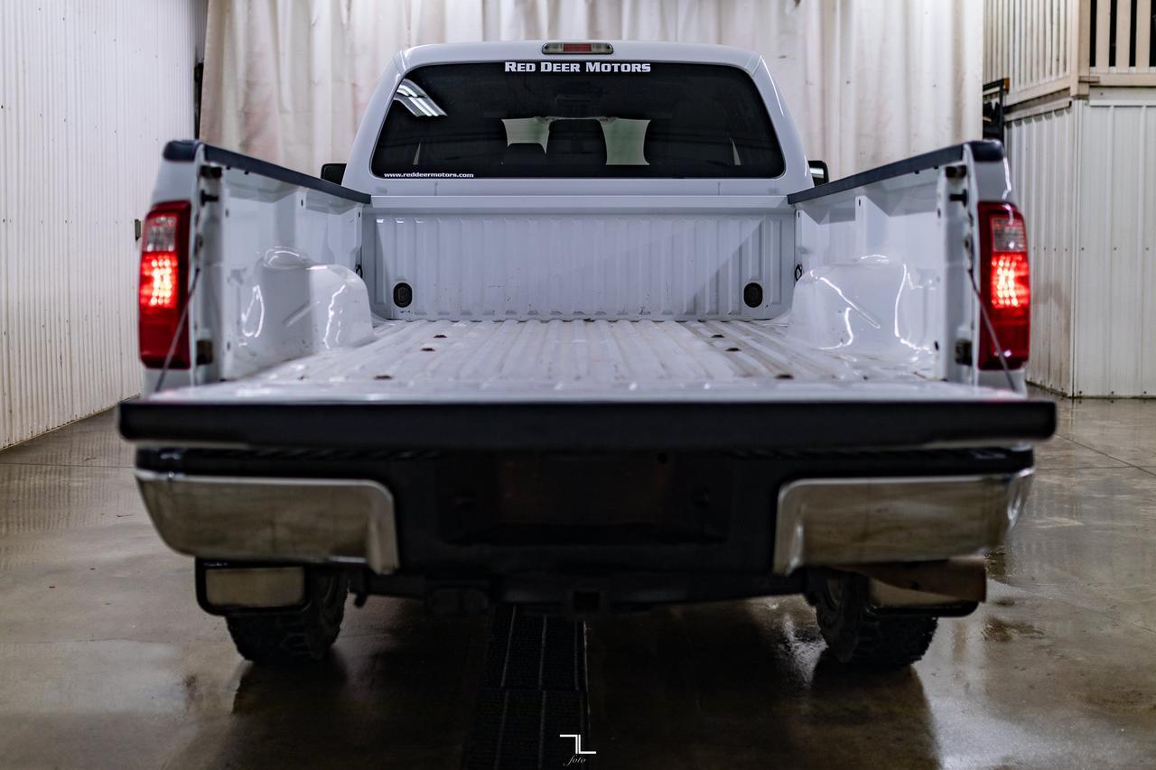 2015 Ford F-350 4x4 Crew Cab XLT Longbox Diesel Red Deer AB