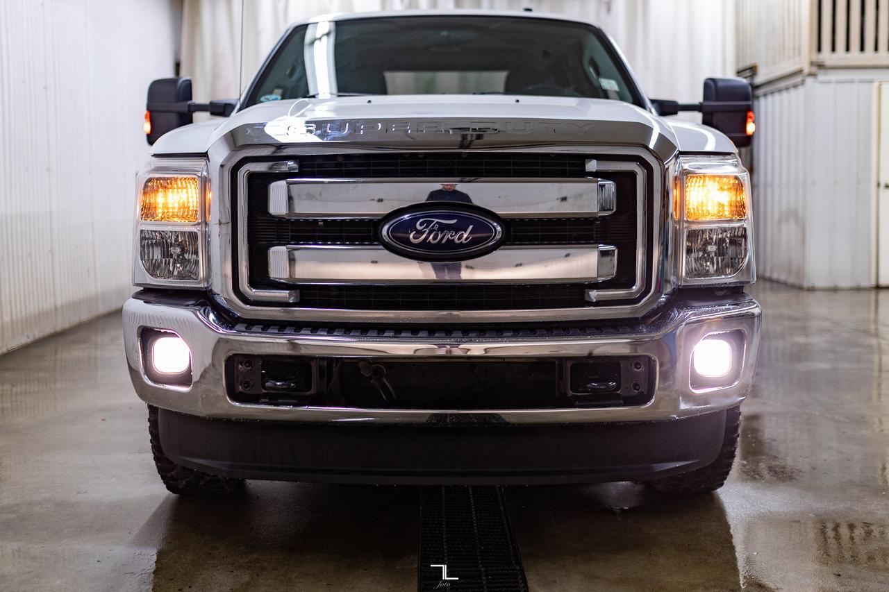 2015 Ford F-350 4x4 Crew Cab XLT Longbox Diesel Red Deer AB