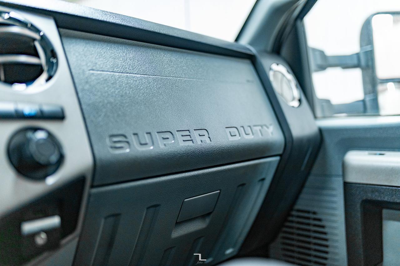 2015 Ford F-350 4x4 Crew Cab XLT Longbox Diesel Red Deer AB