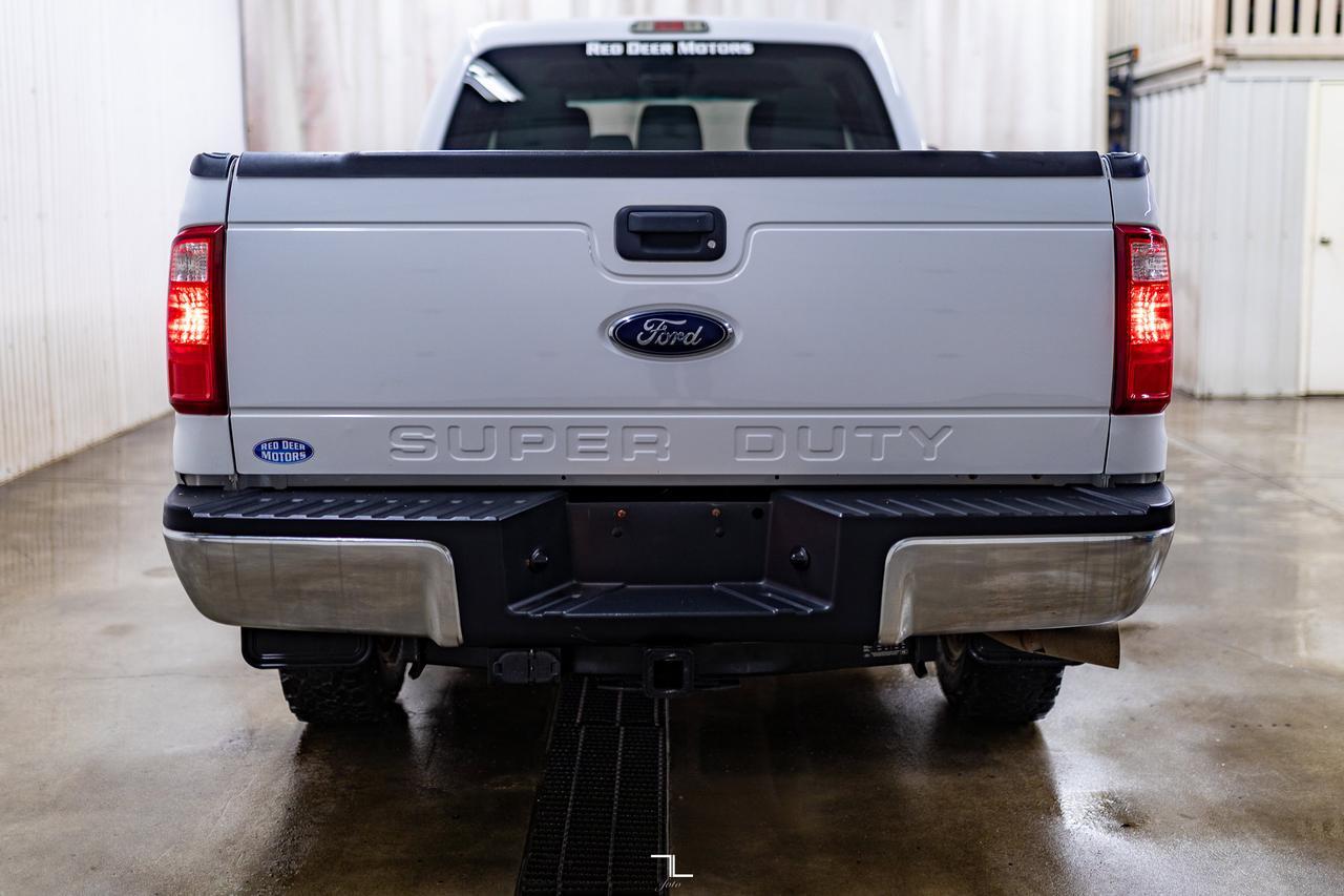 2015 Ford F-350 4x4 Crew Cab XLT Longbox Diesel Red Deer AB