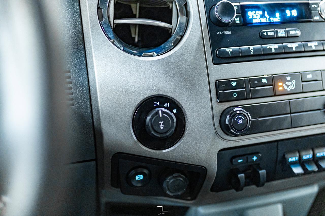 2015 Ford F-350 4x4 Crew Cab XLT Longbox Diesel Red Deer AB