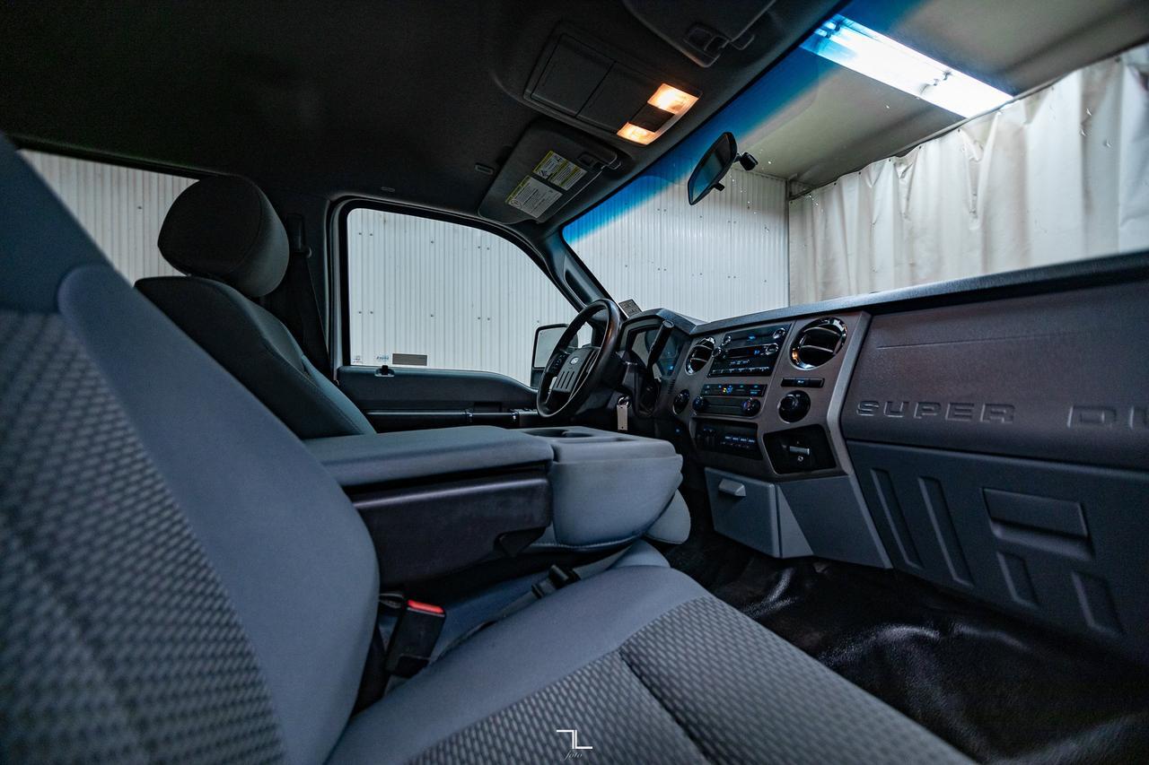 2015 Ford F-350 4x4 Crew Cab XLT Longbox Diesel Red Deer AB