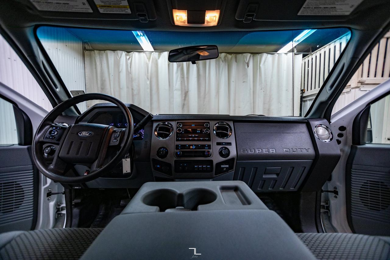 2015 Ford F-350 4x4 Crew Cab XLT Longbox Diesel Red Deer AB