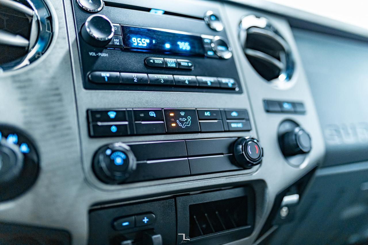 2015 Ford F-350 4x4 Crew Cab XLT Longbox Diesel Red Deer AB