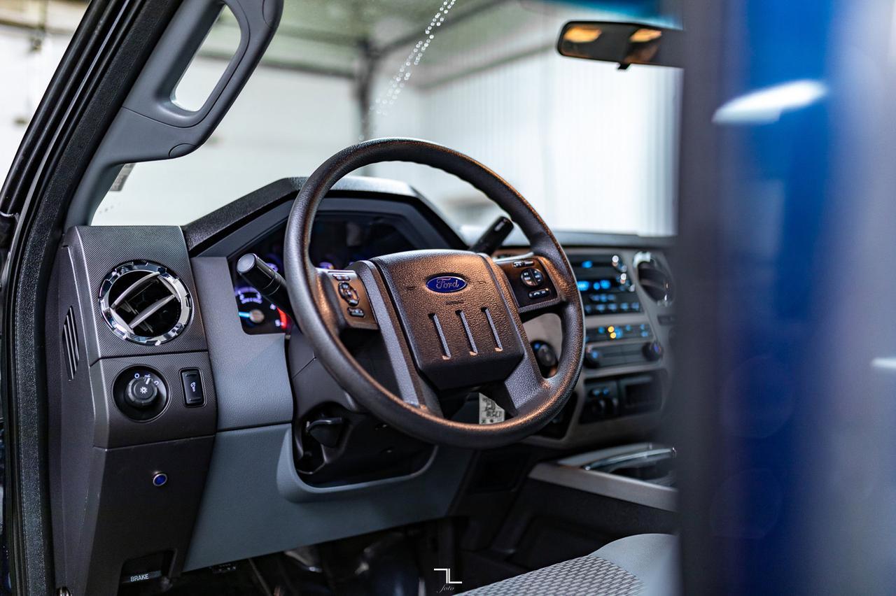 2015 Ford F-350 4x4 Crew Cab XLT Longbox Diesel Red Deer AB