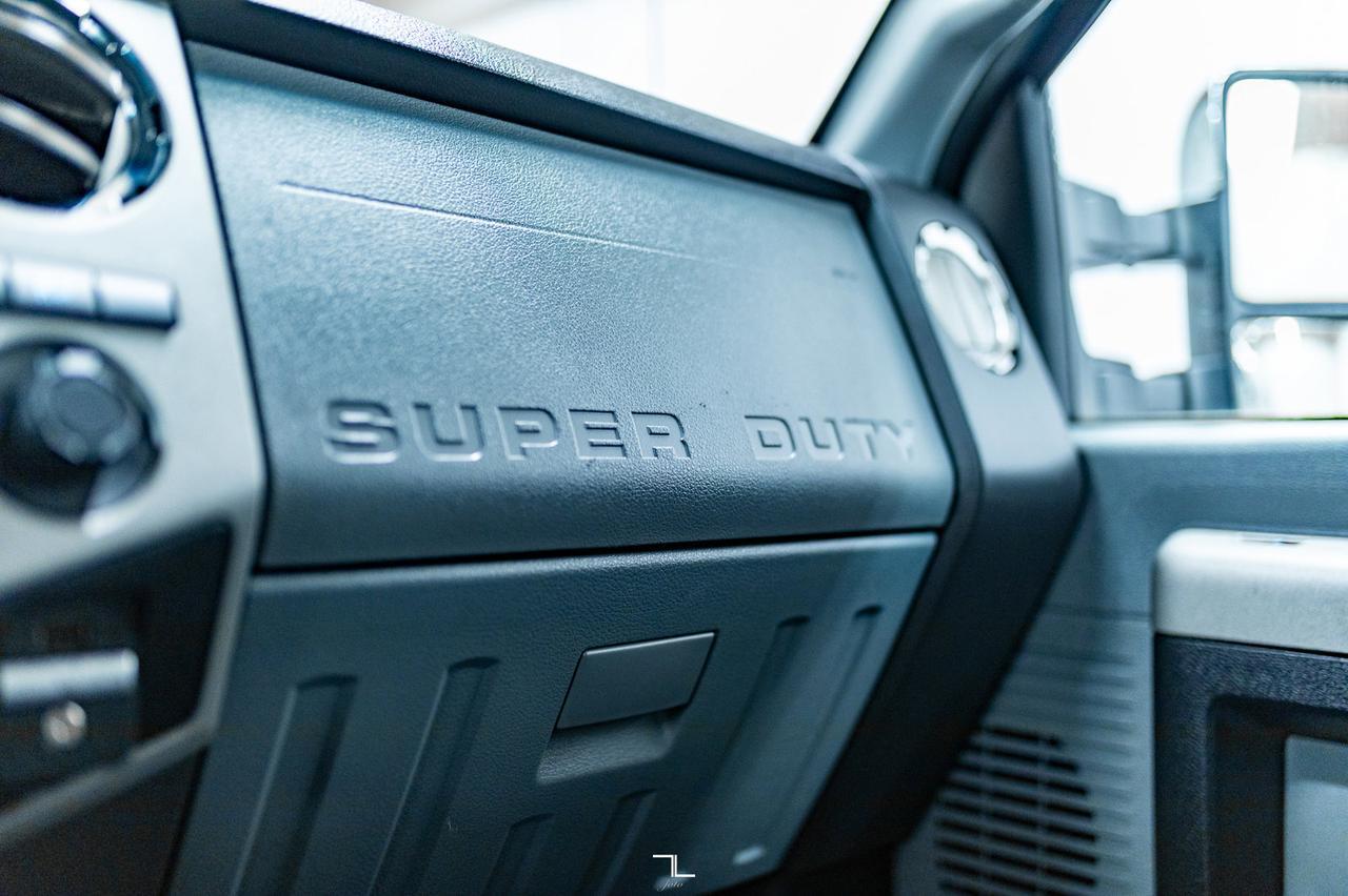 2015 Ford F-350 4x4 Crew Cab XLT Longbox Diesel Red Deer AB