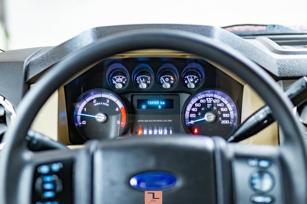 2015 Ford F-350 4x4 Super Cab XLT Longbox Diesel Red Deer AB