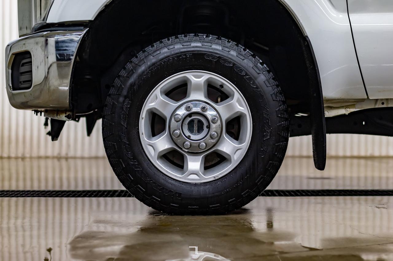 2015 Ford F-350 4x4 Super Cab XLT Longbox Diesel Red Deer AB