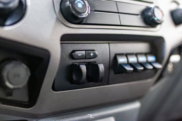 2015 Ford F-350 4x4 Super Cab XLT Longbox Diesel Red Deer AB