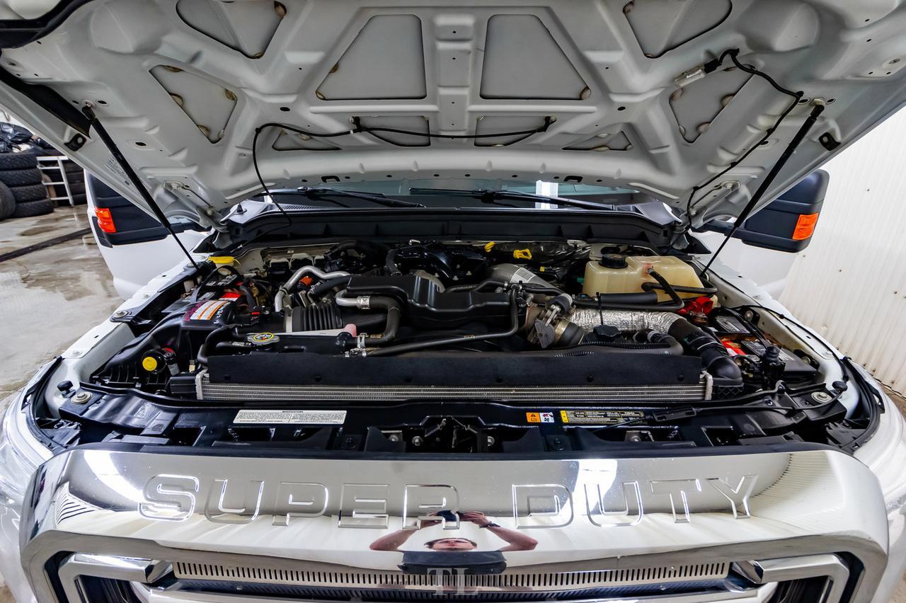 2015 Ford F-350 4x4 Super Cab XLT Longbox Diesel Red Deer AB