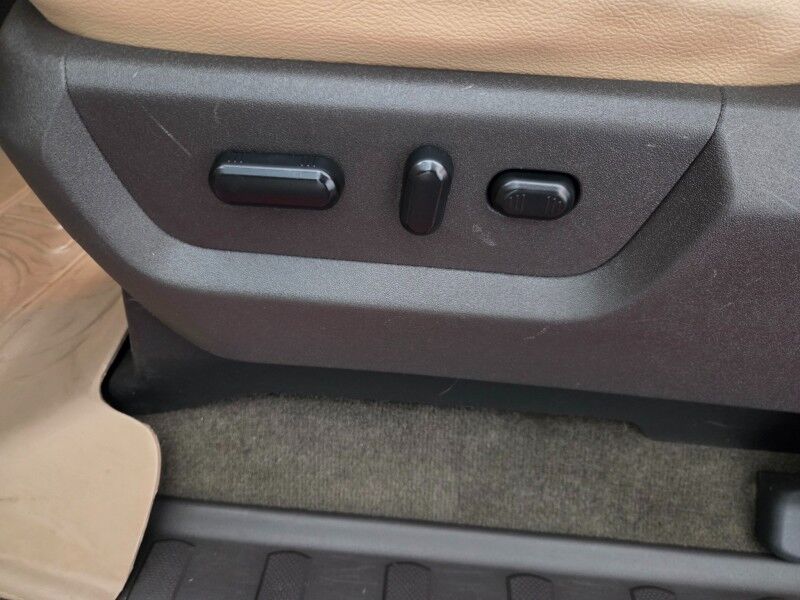 2015 Ford F-350 Lariat Ultimate Dually 6.7L Diesel GPS Camera Sunroof Gooseneck FREE WARRANTY Arlington TX